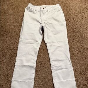 Jennifer Lopez Women's White Capris